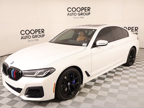 Used 2022 BMW 540i w/ M Sport Package image 11