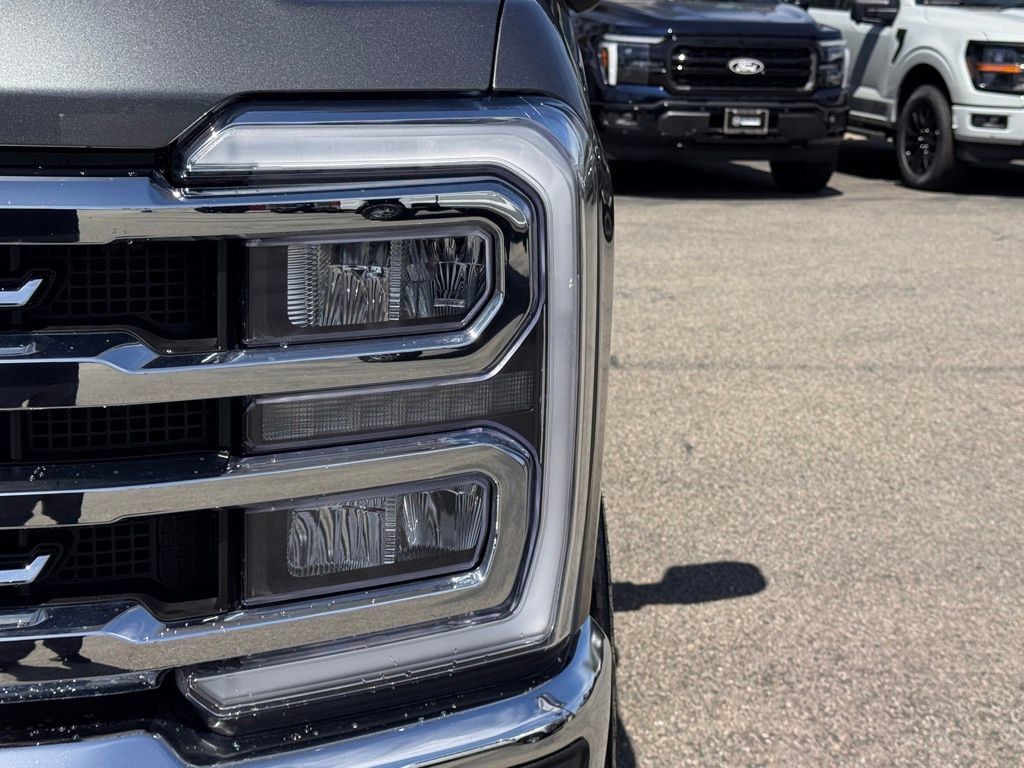 Certified 2024 Ford F250 Lariat AWD/4WD image 8