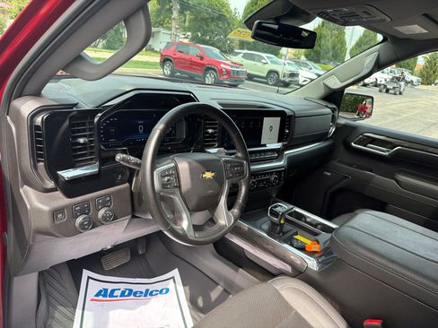 Used 2023 Chevrolet Silverado 1500 LTZ w/ LTZ Premium Package AWD/4WD image 10