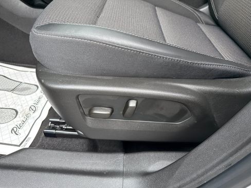 Used 2023 Buick Envision Preferred AWD/4WD image 23