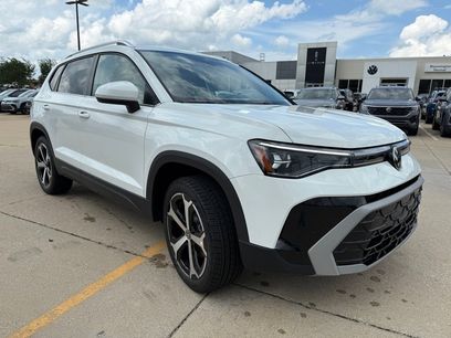 New 2025 Volkswagen Taos SEL