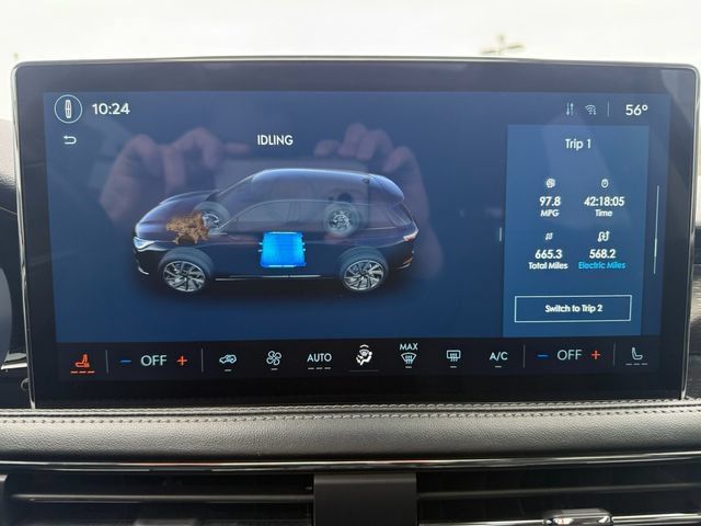 Used 2024 Lincoln Corsair Grand Touring w/ Rear Removable Package Tray AWD/4WD image 26