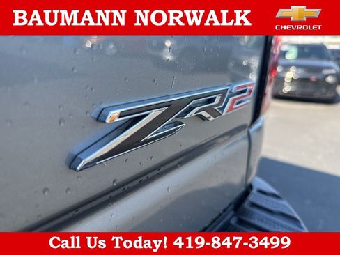Used 2025 Chevrolet Silverado 2500 ZR2 w/ Technology Package AWD/4WD image 30
