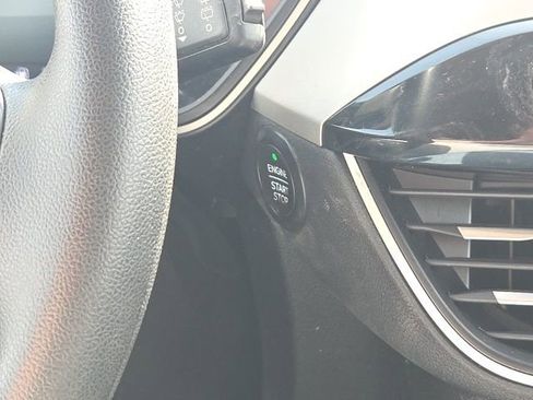 Used 2020 Ford Escape SE image 46