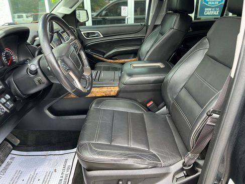 Used 2015 GMC Yukon Denali w/ Touring Package AWD/4WD image 12