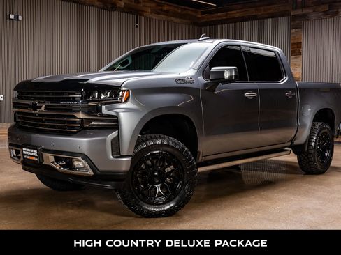 Used 2021 Chevrolet Silverado 1500 High Country w/ Technology Package image 5