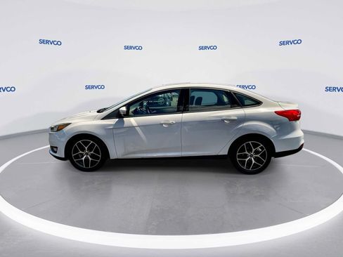 Used 2018 Ford Focus SEL FWD image 2