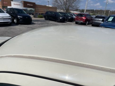 Used 2006 Chrysler 300 RWD image 32