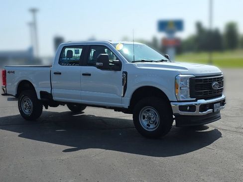 Used 2023 Ford F350 XL w/ Snow Plow Prep Package AWD/4WD image 5