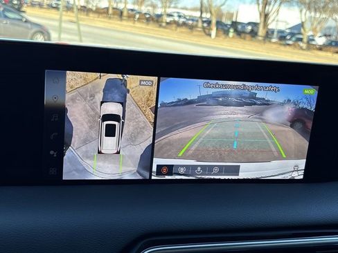 Used 2025 Nissan Armada SL w/ Captain's Chari Seat Package image 39