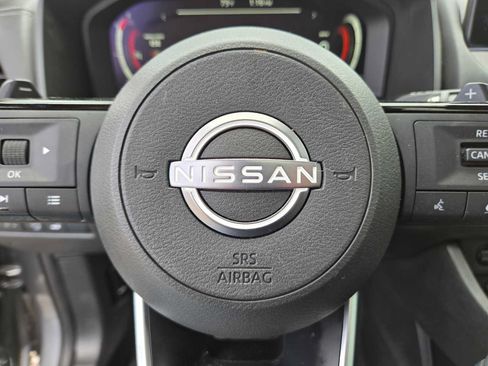 Used 2024 Nissan Rogue SL w/ SL Premium Package FWD image 24