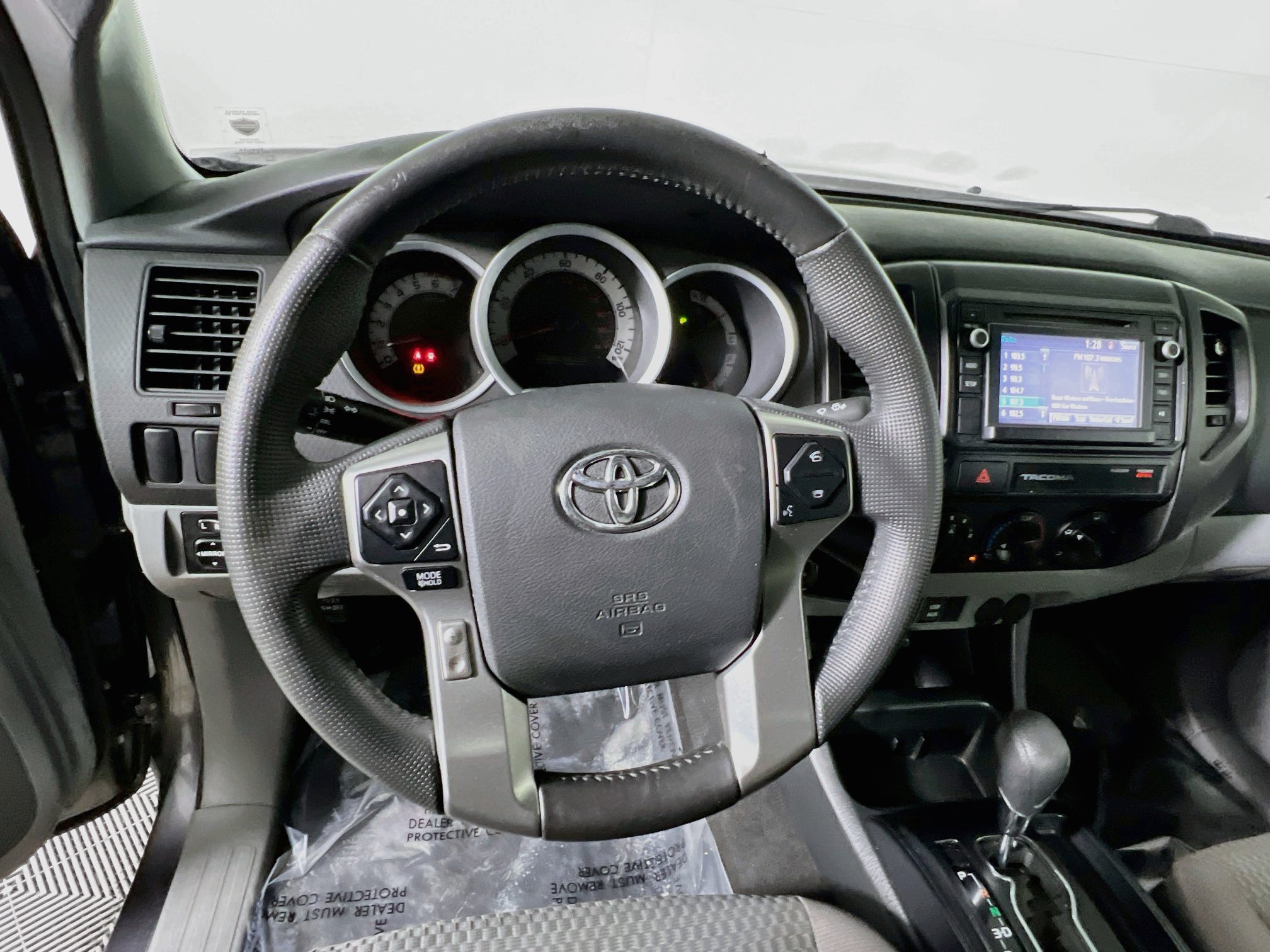 Used 2015 Toyota Tacoma PreRunner w/ Convenience Package RWD image 18