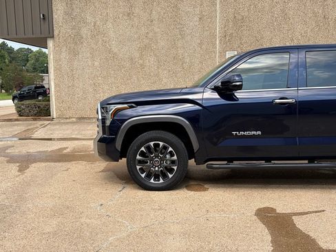 Used 2024 Toyota Tundra Limited AWD/4WD image 6