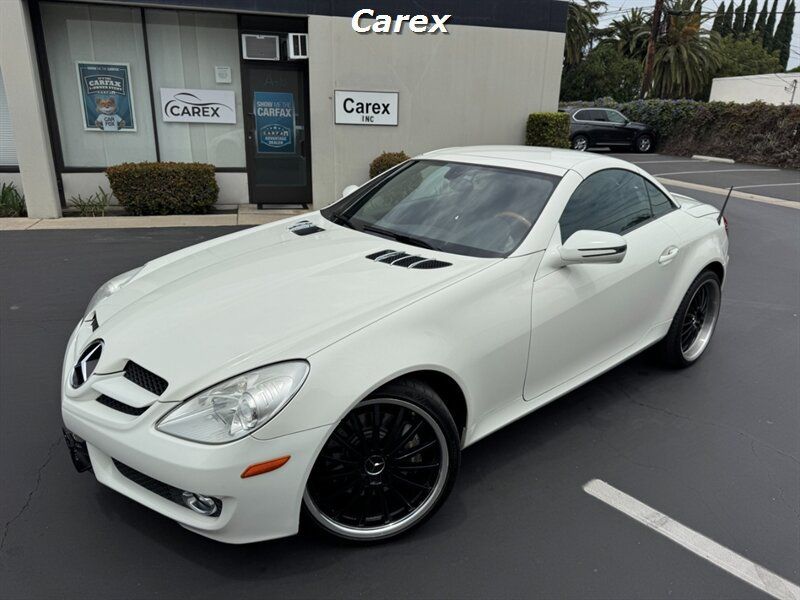 Used 2010 Mercedes-Benz SLK 350 image 3