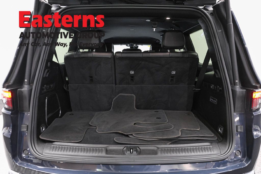 Used 2024 Jeep Wagoneer Series II w/ Flexible Seating Group AWD/4WD image 11