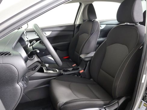 Used 2023 Kia Forte LXS FWD image 28