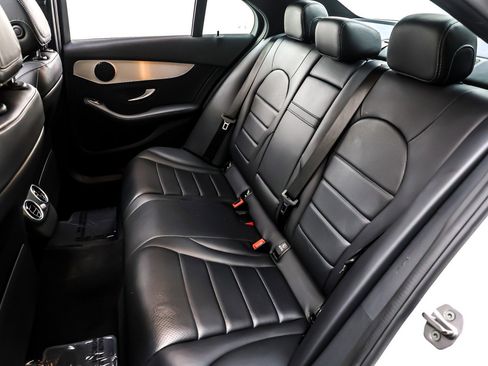 Used 2021 Mercedes-Benz C 300 Sedan image 8