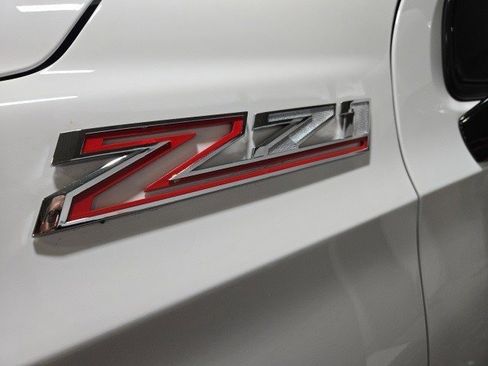 Used 2022 Chevrolet Tahoe Z71 w/ Z71 Off-Road Package image 3