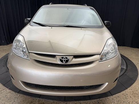 Used 2008 Toyota Sienna LE AWD/4WD image 12