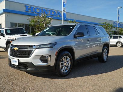 Used 2022 Chevrolet Traverse LS
