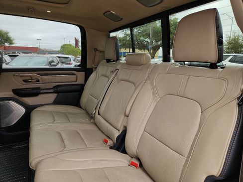 Used 2019 RAM 1500 Limited AWD/4WD image 11