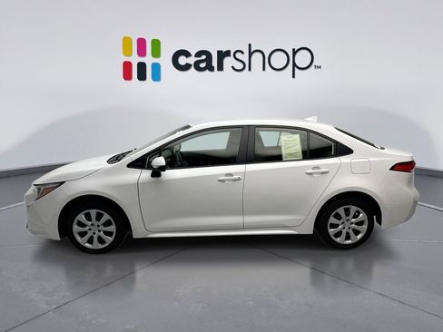 Used 2024 Toyota Corolla LE image 2