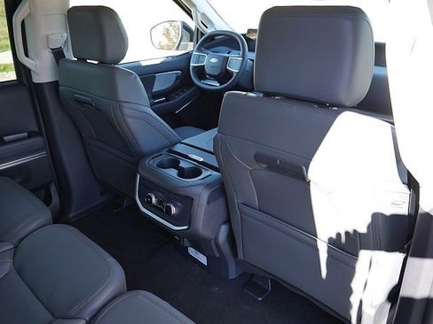 New 2025 Ford Expedition Max Active image 30