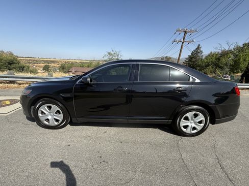Used 2017 Ford Taurus Police Interceptor image 1