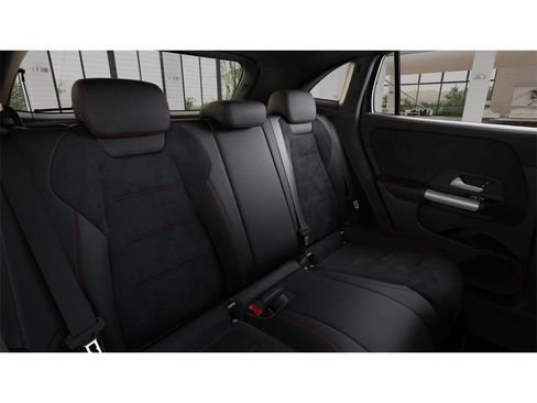 Certified 2025 Mercedes-Benz GLA 250 4MATIC image 5