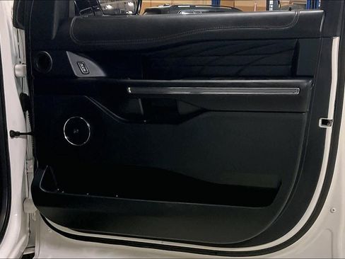 Used 2020 Ford Expedition Max Platinum image 21