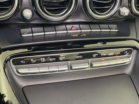 Used 2018 Mercedes-Benz AMG GT Roadster image 26