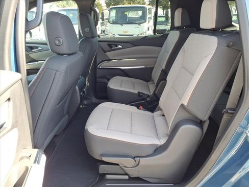 New 2026 Chevrolet Traverse LT image 11