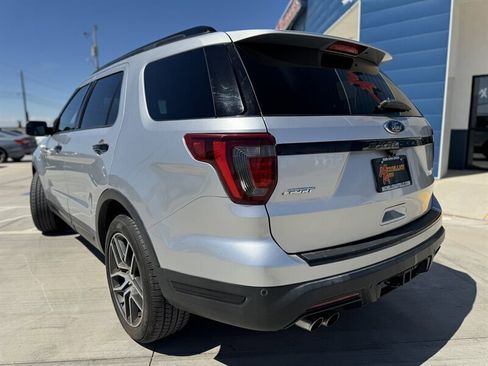 Used 2018 Ford Explorer Sport image 9