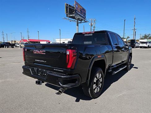 Used 2025 GMC Sierra 2500 Denali w/ Denali Reserve Package image 5
