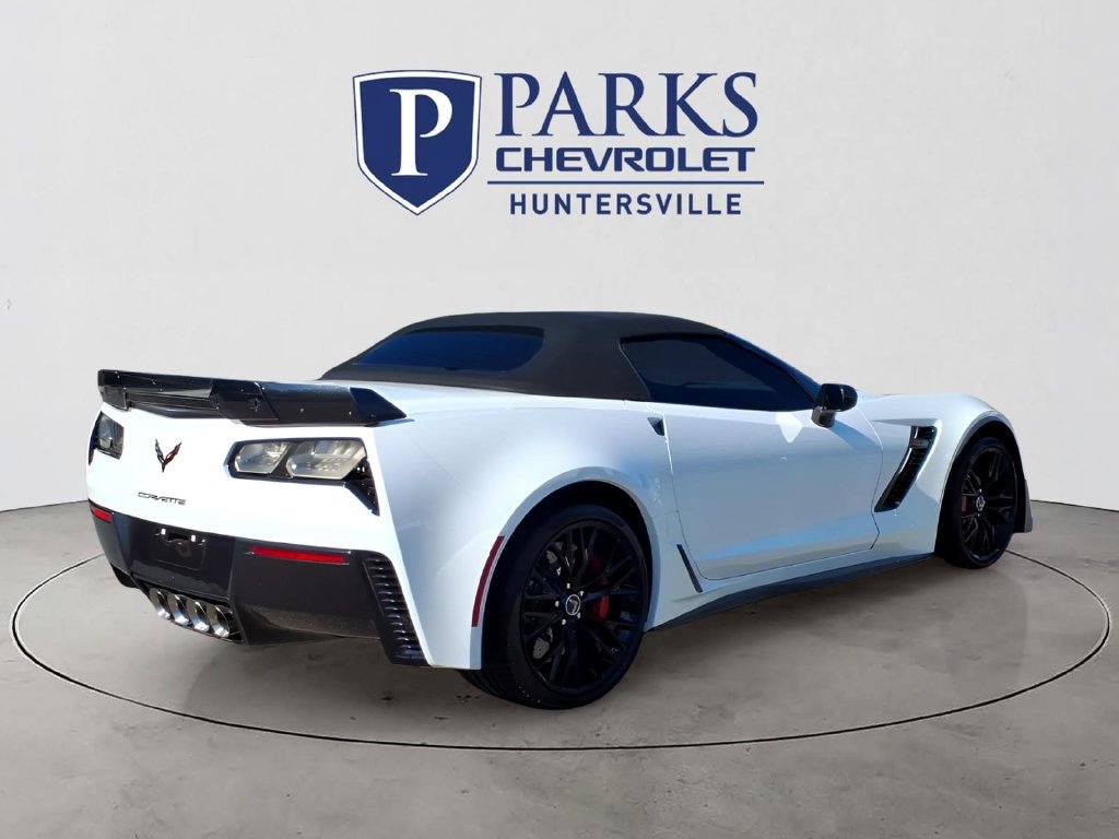Used 2015 Chevrolet Corvette Z06 w/ 3LZ Preferred Equipment Group RWD image 32