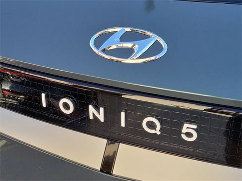 Used 2022 Hyundai Ioniq 5 SE w/ Cargo Package image 24