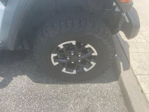 Used 2025 Jeep Wrangler Unlimited Rubicon w/ Safety Group AWD/4WD image 8
