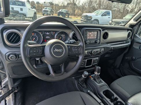 Used 2021 Jeep Wrangler Sport image 15