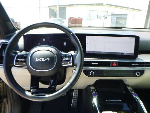 Used 2025 Kia Sorento SX Prestige AWD/4WD image 12