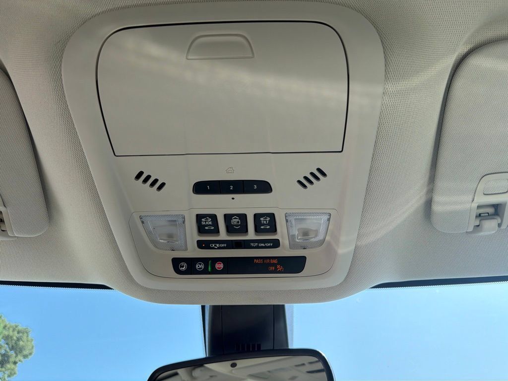 Used 2023 Buick Enclave Essence w/ Experience Buick Package FWD image 28