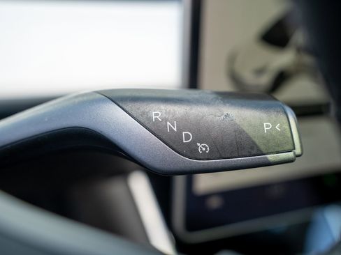 Used 2020 Tesla Model 3 Standard Range Plus image 27