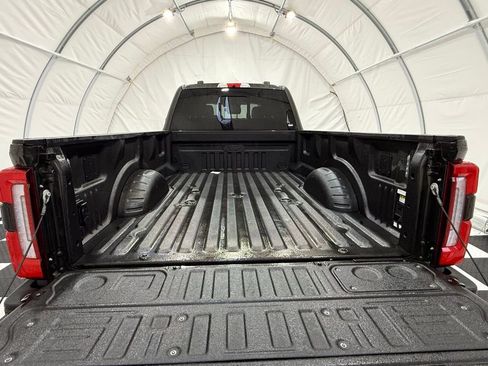 Certified 2025 Ford F450 Platinum w/ Platinum Plus Package image 4