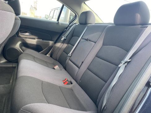 Used 2014 Chevrolet Cruze LT w/ RS Package image 15