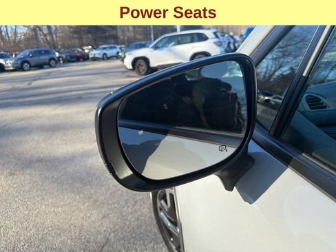 Certified 2025 Subaru Forester Premium AWD/4WD image 8