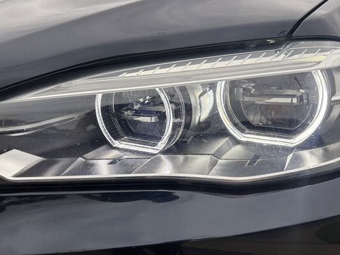 Used 2018 BMW X5 xDrive35i w/ Executive Package image 6