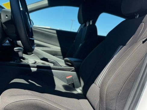 Certified 2025 Hyundai Elantra Sport FWD image 17