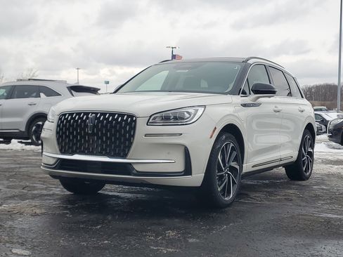 New 2026 Lincoln Corsair Grand Touring image 2