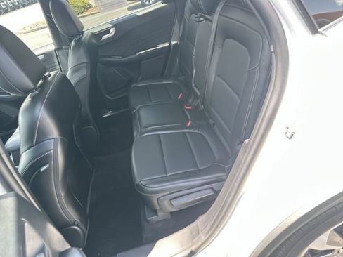 Used 2024 Ford Escape Platinum AWD/4WD image 26