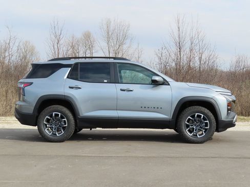 New 2026 Chevrolet Equinox ACTIV image 2