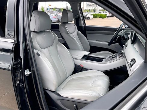 Used 2022 Hyundai Palisade SEL w/ Premium Package AWD/4WD image 16